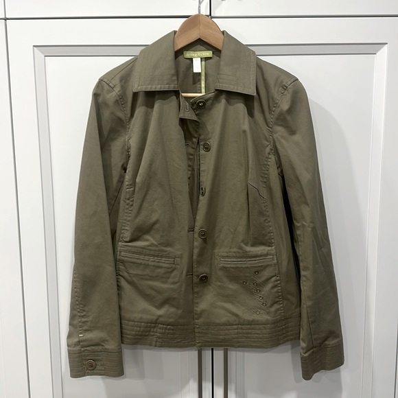 Spring Jacket - Picture 1 of 4
